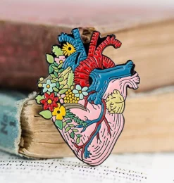 Coeur avec fleurs - Pins-Codex Anatomicus Clearance