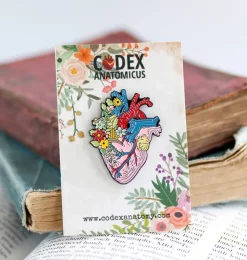 Coeur avec fleurs - Pins-Codex Anatomicus Clearance
