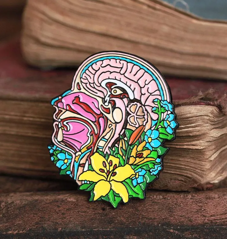 Section de tête et cerveau avec des fleurs - Pins-Codex Anatomicus Outlet