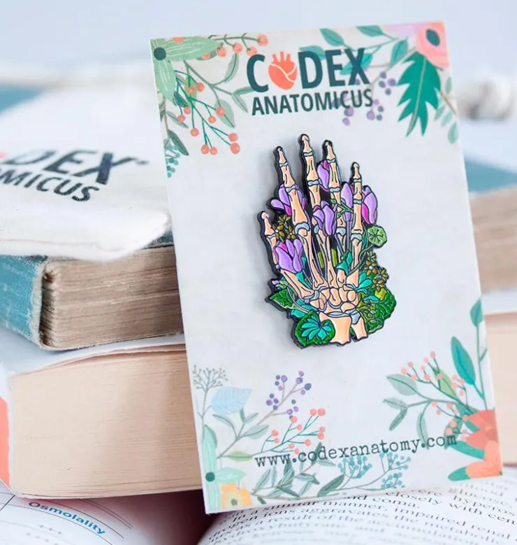 Squelette de la main avec des fleurs - Pins-Codex Anatomicus Discount